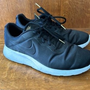 Nike black satin running shoes size 8.5